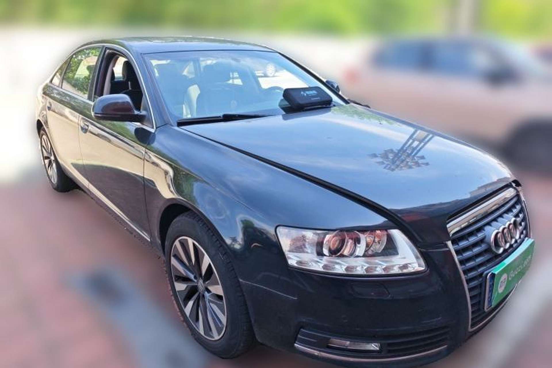Used Audi A6L 2011 2.0 TFSI automatic Comfort trim Front Right 45 Deg