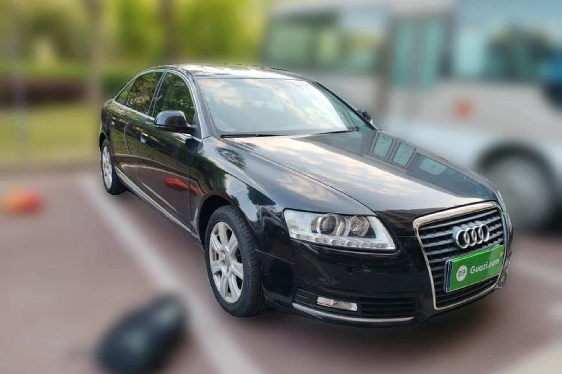 Used Audi A6L 2011 2.8 FSI Comfort Model Front Right 45 Deg