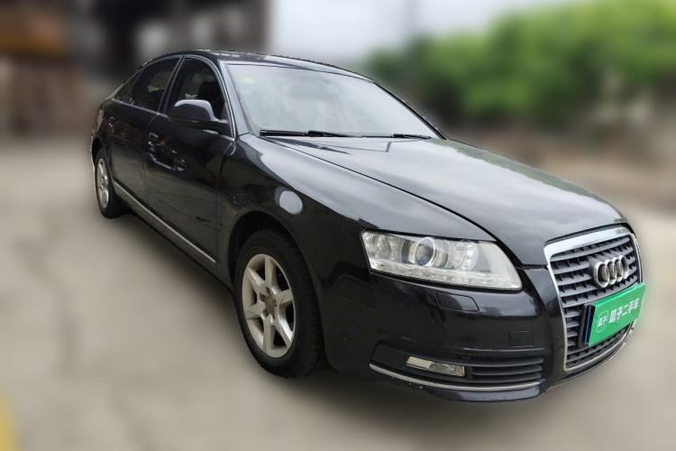Used Audi A6L 2011 2.0 TFSI Automatic Standard Edition Front Right 45 Deg