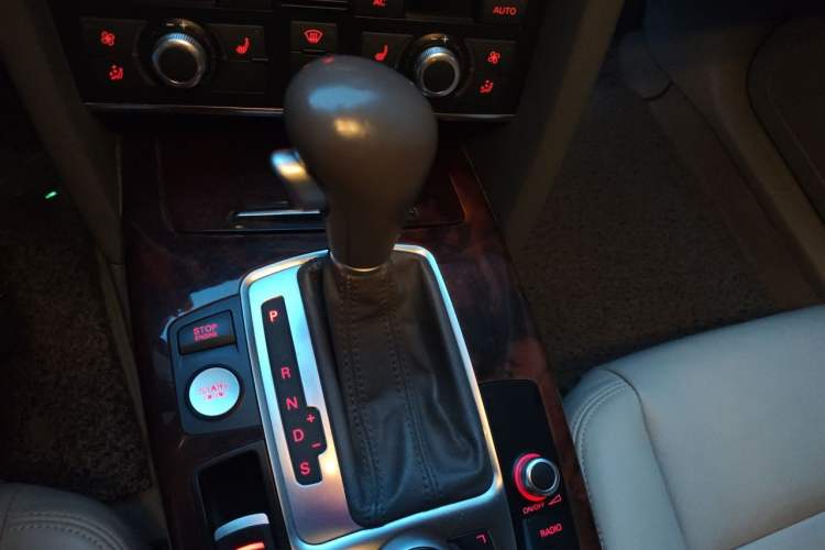Used Audi A6L 2011 3.0 TFSI quattro Luxury Model Gear Lever