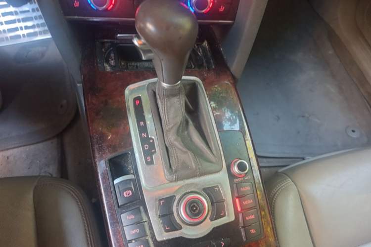 Used Audi A6L 2011 2.4L Technology Edition Gear Lever