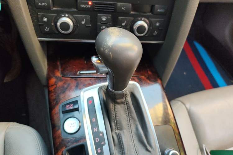 Used Audi A6L 2011 2.8 FSI Comfort Model Gear Lever