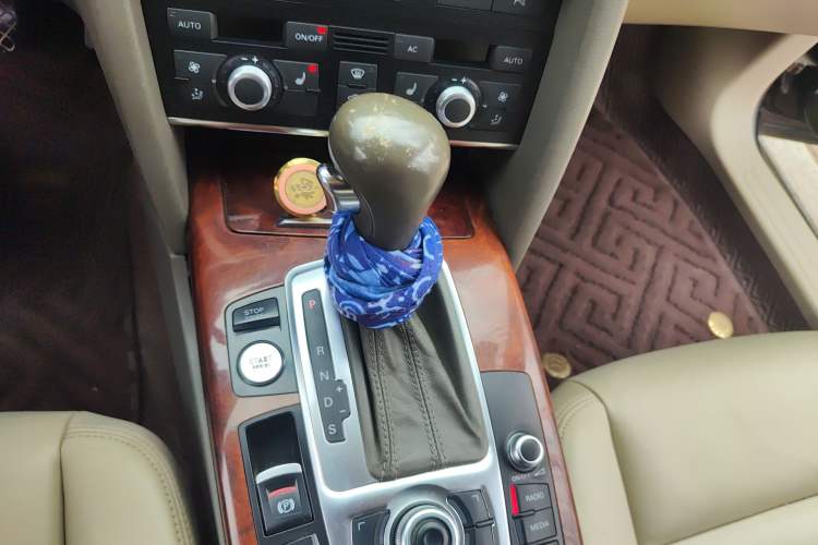Used Audi A6L 2011 3.0 TFSI quattro Luxury Model Gear Lever