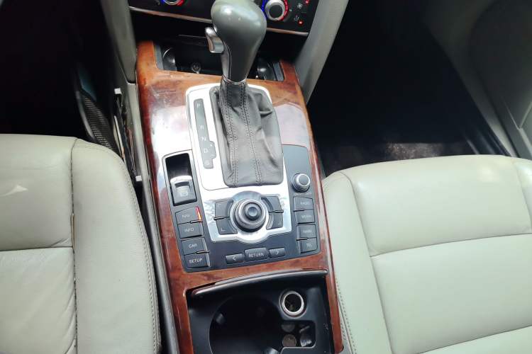 Used Audi A6L 2011 2.4L Technology Edition Gear Lever
