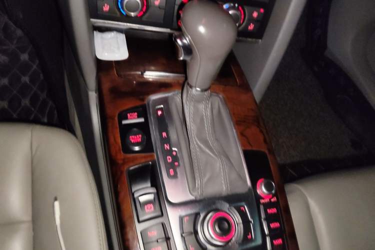 Used Audi A6L 2011 2.4L Luxury Edition Gear Lever