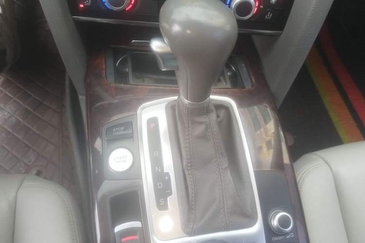 Used Audi A6L 2011 2.4L Comfort Edition Gear Lever