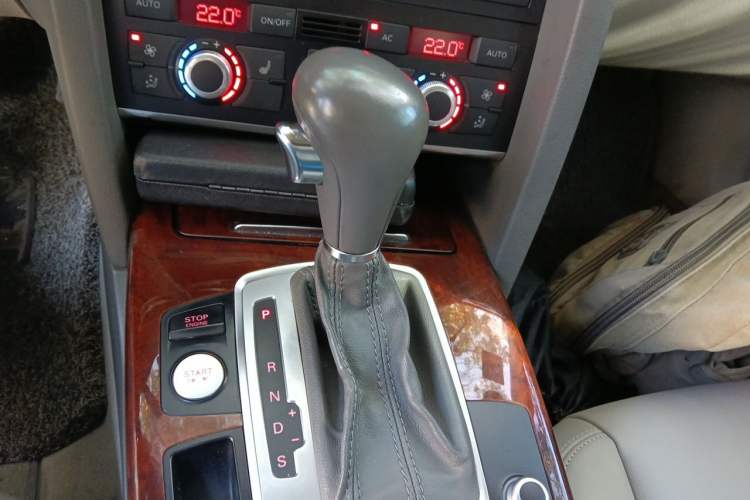 Used Audi A6L 2011 2.4L Technology Edition Gear Lever