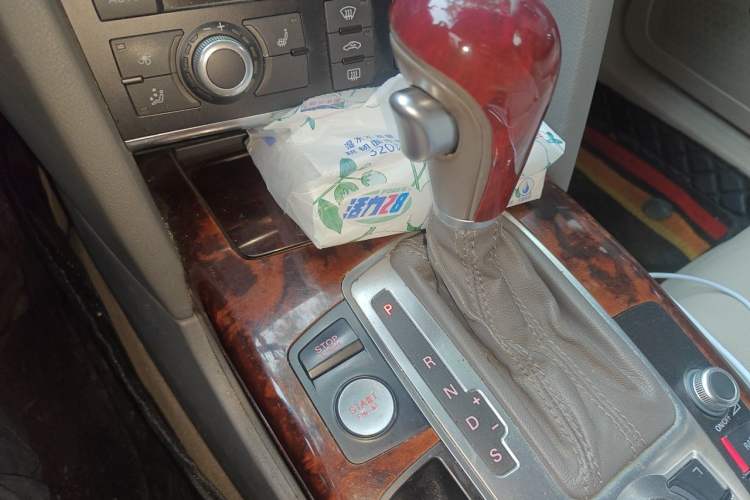 Used Audi A6L 2011 2.4L Comfort Edition Gear Lever
