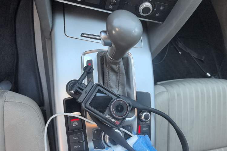 Used Audi A6L 2011 2.0 TFSI Automatic Standard Edition Gear Lever