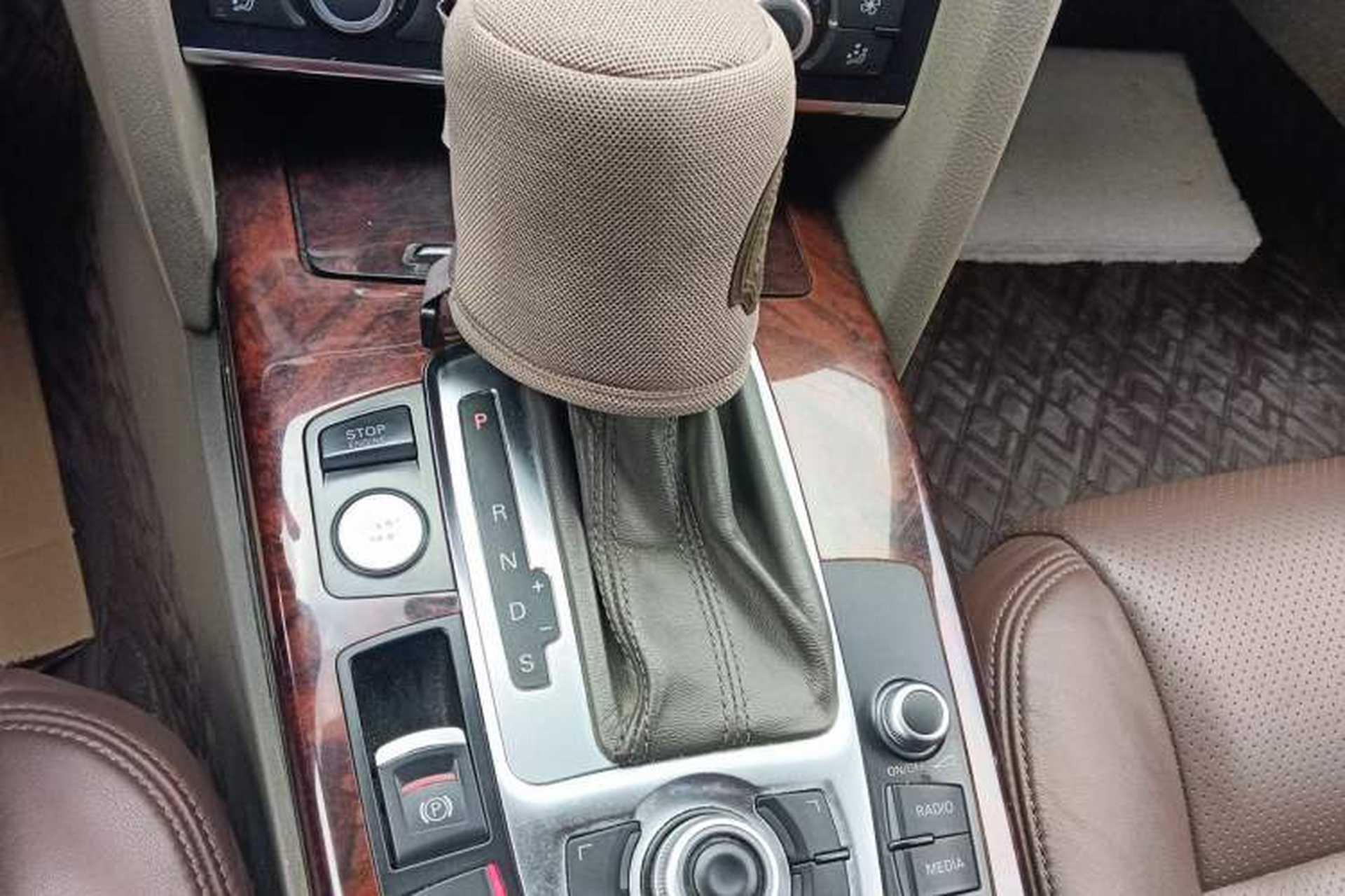 Used Audi A6L 2011 2.4L Comfort Edition Gear Lever