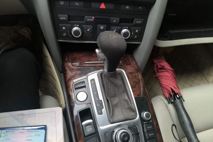 Used Audi A6L 2011 2.4L Comfort Edition Gear Lever
