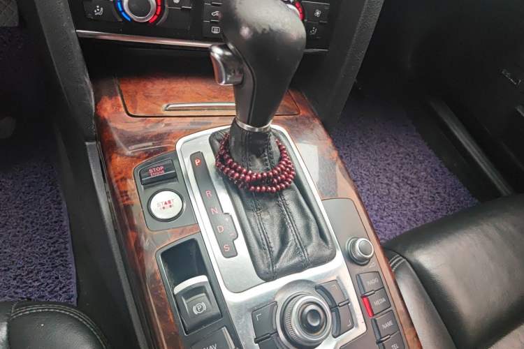 Used Audi A6L 2011 2.4L Technology Edition Gear Lever