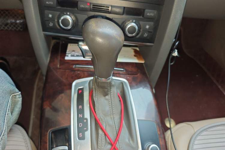 Used Audi A6L 2011 2.4L Technology Edition Gear Lever