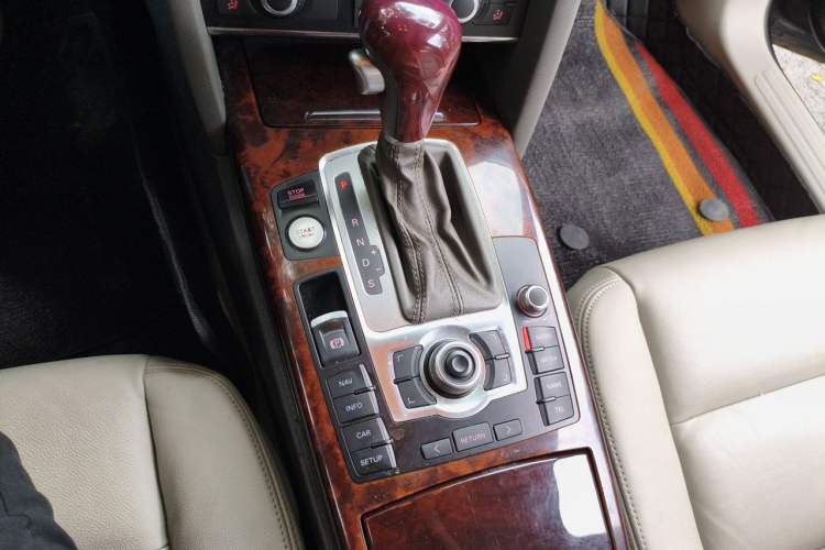 Used Audi A6L 2011 2.4L Comfort Edition Gear Lever