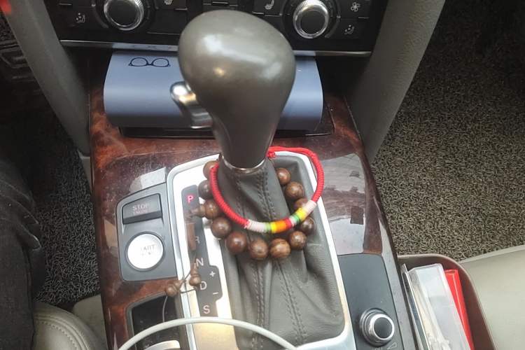 Used Audi A6L 2011 2.4L Comfort Edition Gear Lever