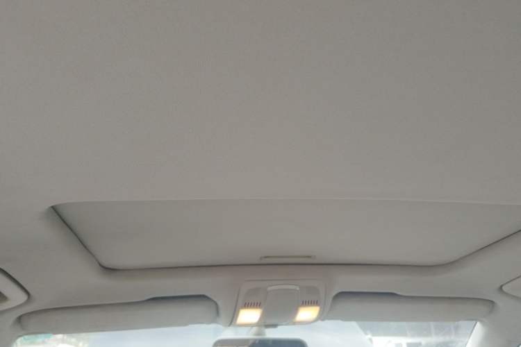 Used Audi A6L 2011 2.0 TFSI automatic Comfort trim Headliner