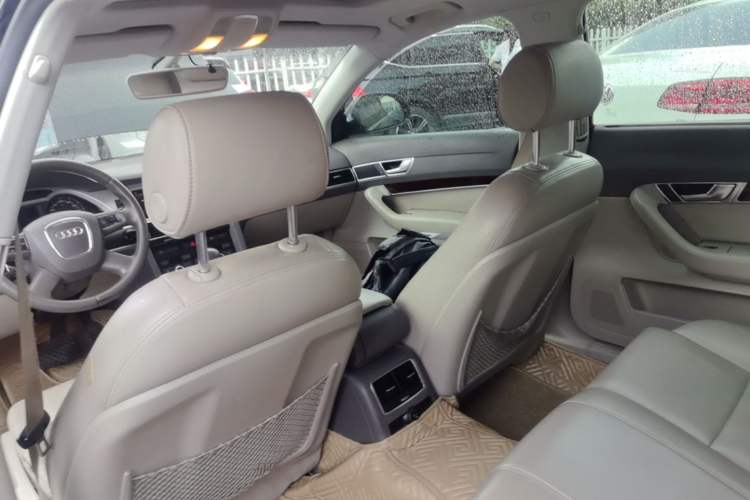 Used Audi A6L 2011 2.0 TFSI automatic Comfort trim Headliner