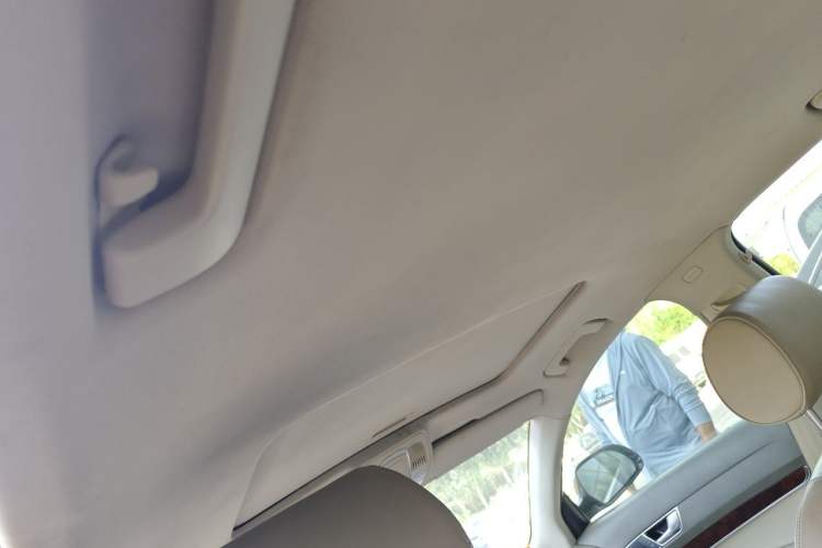Used Audi A6L 2011 2.8 FSI Comfort Model Headliner