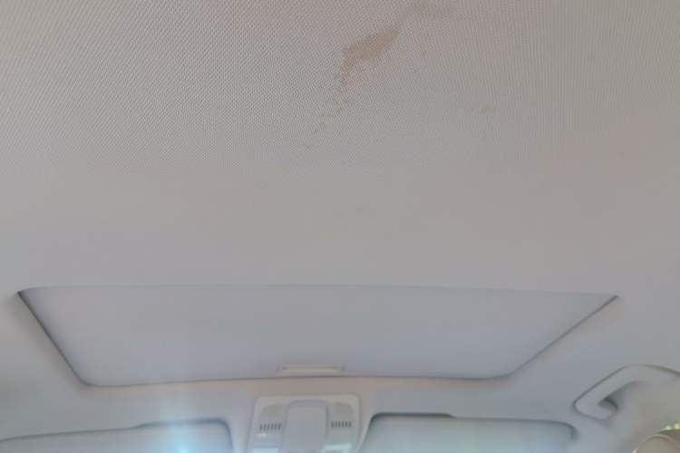 Used Audi A6L 2011 2.7 TDI Comfort Model Headliner