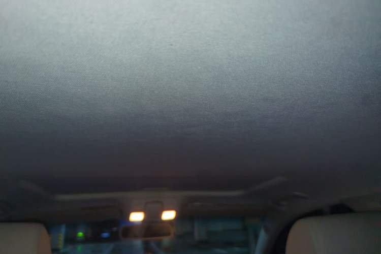 Used Audi A6L 2011 2.0 TFSI automatic Comfort trim Headliner