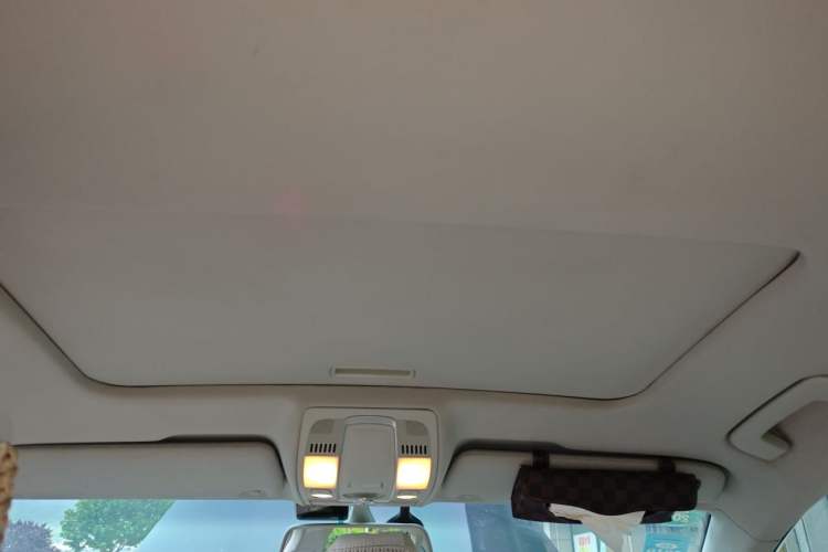 Used Audi A6L 2011 2.0 TFSI automatic Comfort trim Headliner