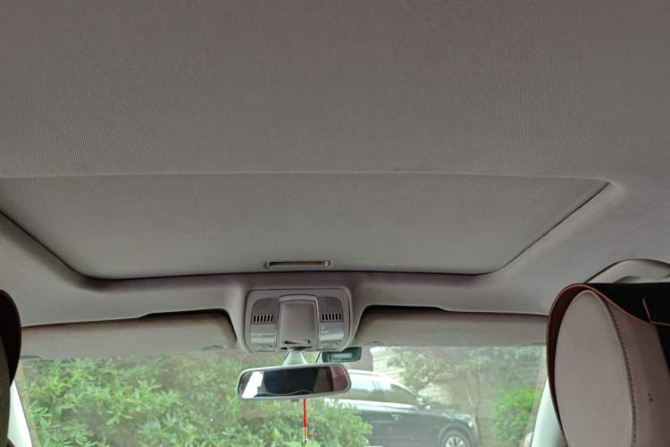 Used Audi A6L 2011 2.8 FSI Comfort Model Headliner