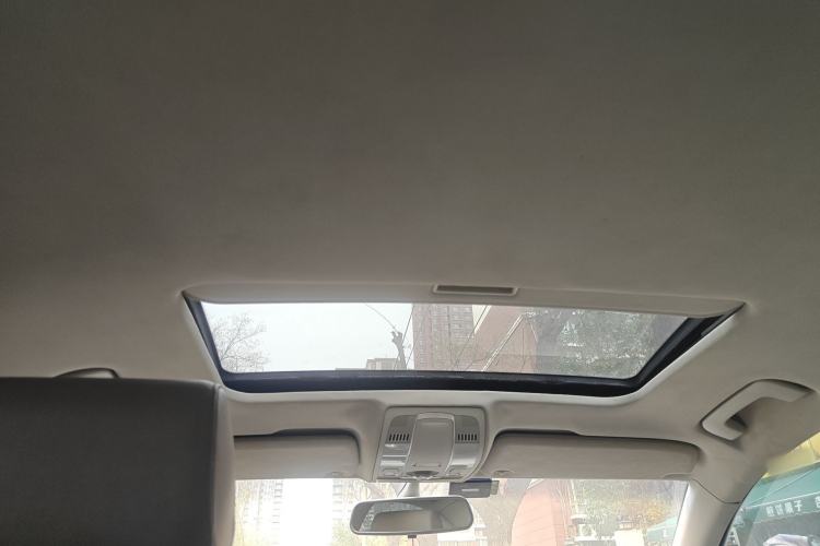Used Audi A6L 2011 2.7 TDI Comfort Model Headliner