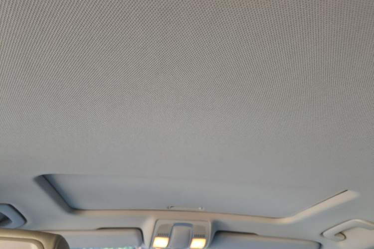 Used Audi A6L 2011 2.0 TFSI automatic Comfort trim Headliner