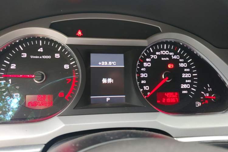 Used Audi A6L 2011 2.0 TFSI automatic Comfort trim Instrument Cluster