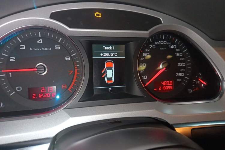 Used Audi A6L 2011 2.0 TFSI Automatic Standard Edition Instrument Cluster