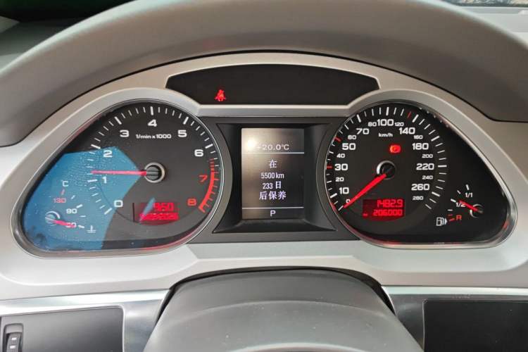 Used Audi A6L 2011 2.0 TFSI automatic Comfort trim Instrument Cluster