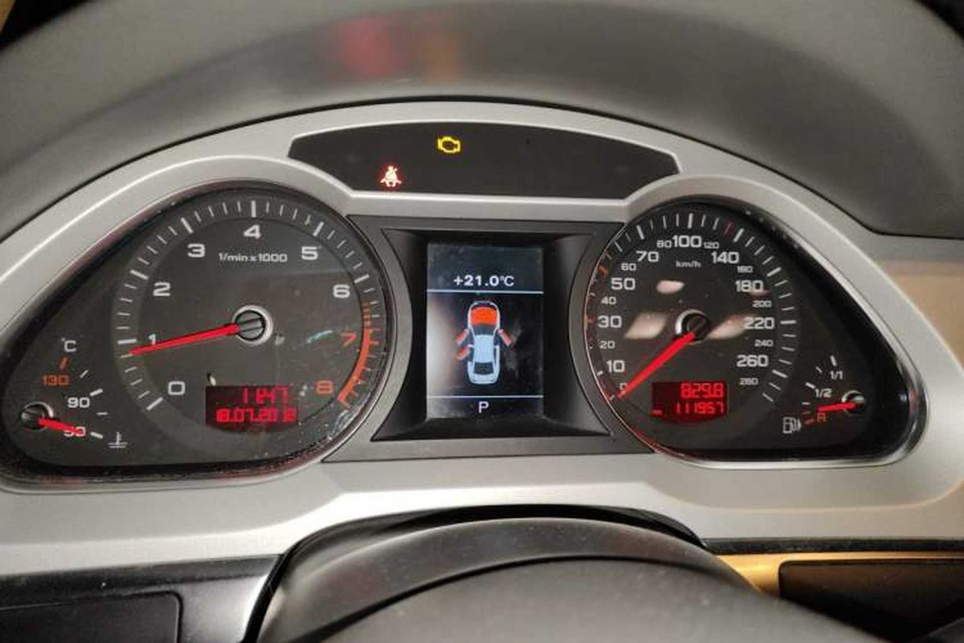 Used Audi A6L 2011 2.0 TFSI automatic Comfort trim Instrument Cluster