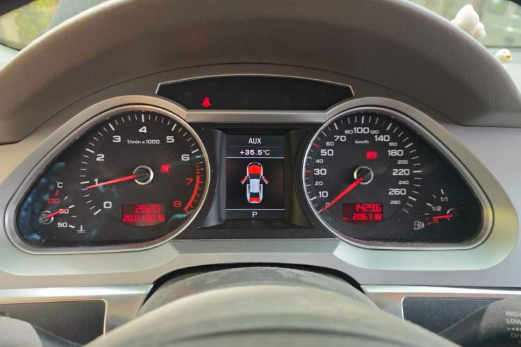 Used Audi A6L 2011 2.0 TFSI Automatic Standard Edition Instrument Cluster