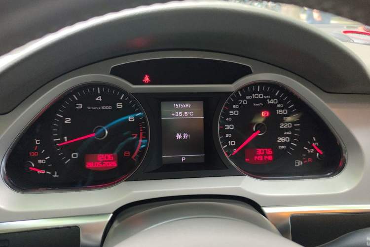 Used Audi A6L 2011 2.4L Technology Edition Instrument Cluster
