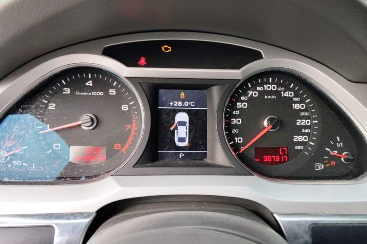 Used Audi A6L 2011 2.8 FSI quattro Luxury Model Instrument Cluster