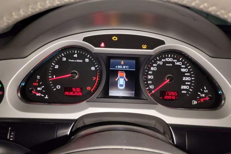 Used Audi A6L 2011 2.4L Luxury Edition Instrument Cluster