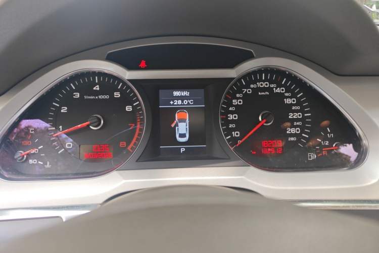 Used Audi A6L 2011 2.4L Comfort Edition Instrument Cluster