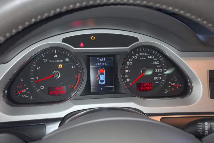 Used Audi A6L 2011 2.4L Technology Edition Instrument Cluster