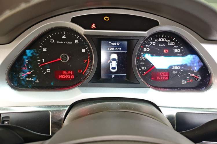 Used Audi A6L 2011 2.8 FSI Comfort Model Instrument Cluster