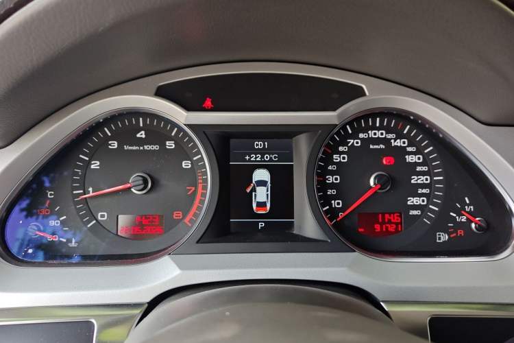 Used Audi A6L 2011 2.4L Comfort Edition Instrument Cluster