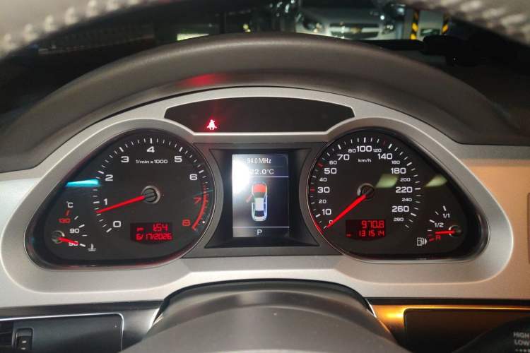 Used Audi A6L 2011 2.8 FSI Luxury Model Instrument Cluster