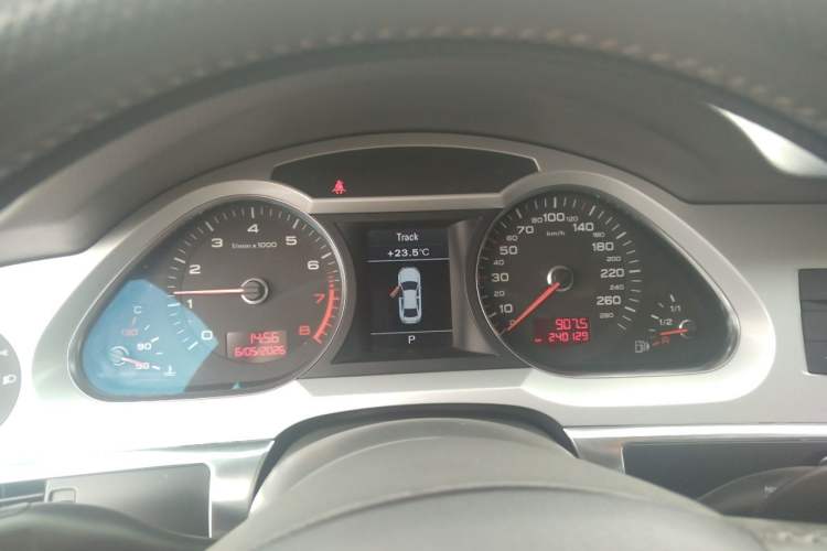 Used Audi A6L 2011 2.0 TFSI Automatic Standard Edition Instrument Cluster