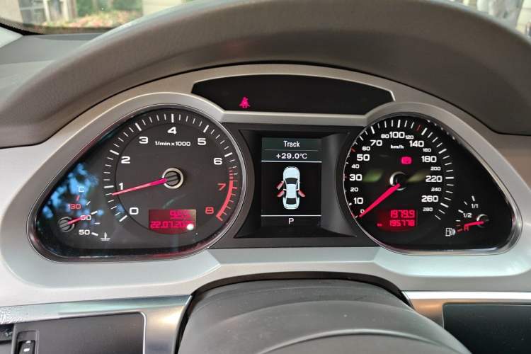 Used Audi A6L 2011 2.0 TFSI Automatic Standard Edition Instrument Cluster