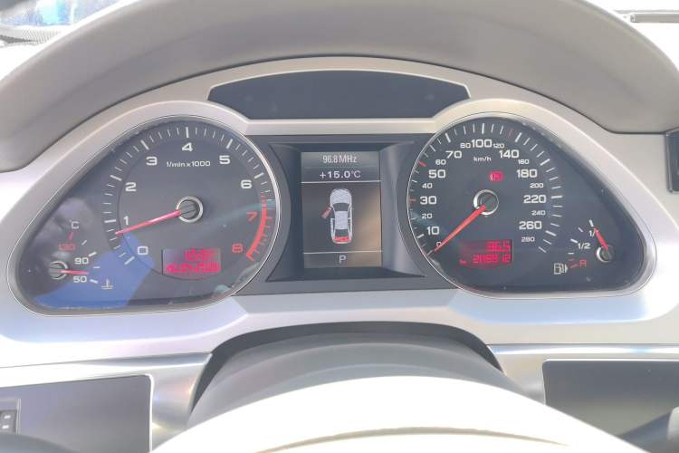 Used Audi A6L 2011 2.4L Comfort Edition Instrument Cluster