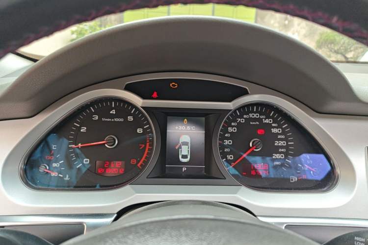 Used Audi A6L 2011 2.0 TFSI Automatic Standard Edition Instrument Cluster