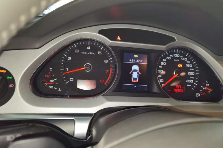 Used Audi A6L 2011 2.4L Comfort Edition Instrument Cluster