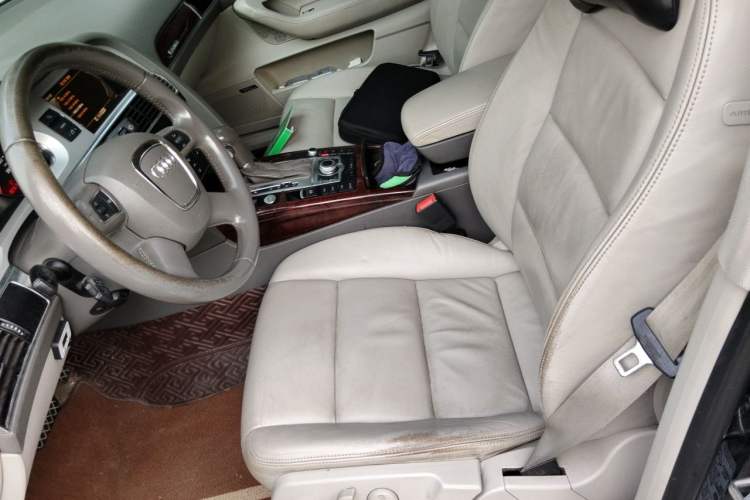 Used Audi A6L 2011 2.8 FSI quattro Luxury Model Left Front Seat