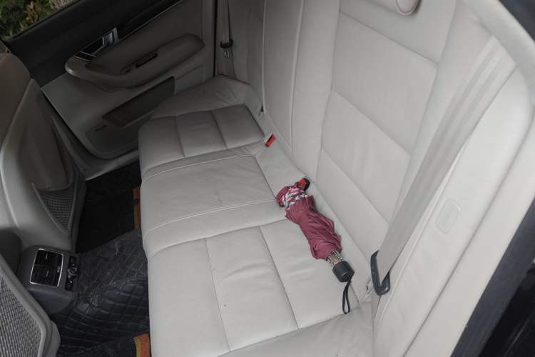Used Audi A6L 2011 2.4L Comfort Edition Left Rear Seat