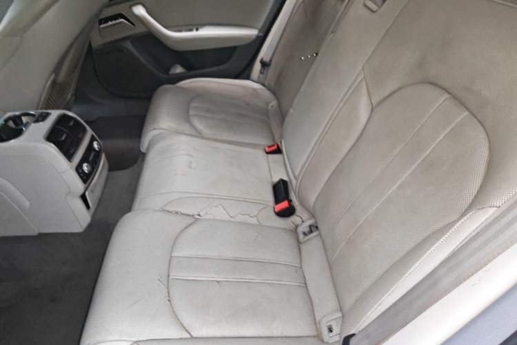 Used Audi A6L 2011 3.0 TFSI quattro Luxury Model Left Rear Seat