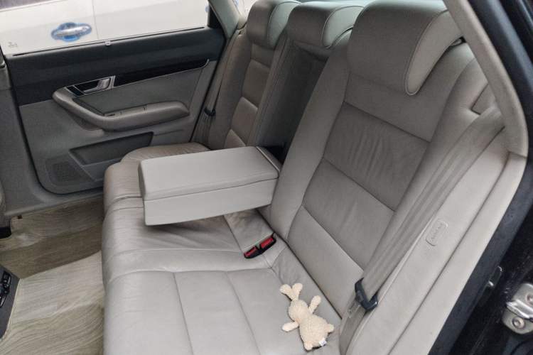 Used Audi A6L 2011 2.4L Technology Edition Left Rear Seat